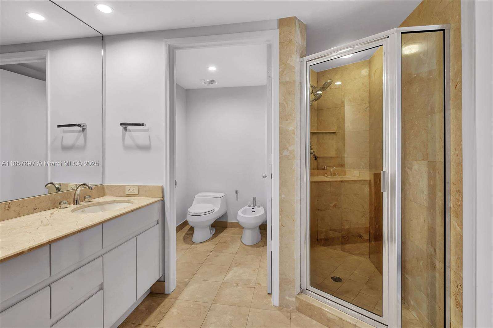 Three Tequesta Point at 848 Brickell Key Dr, Miami, FL 33131 - For Rent photo 26