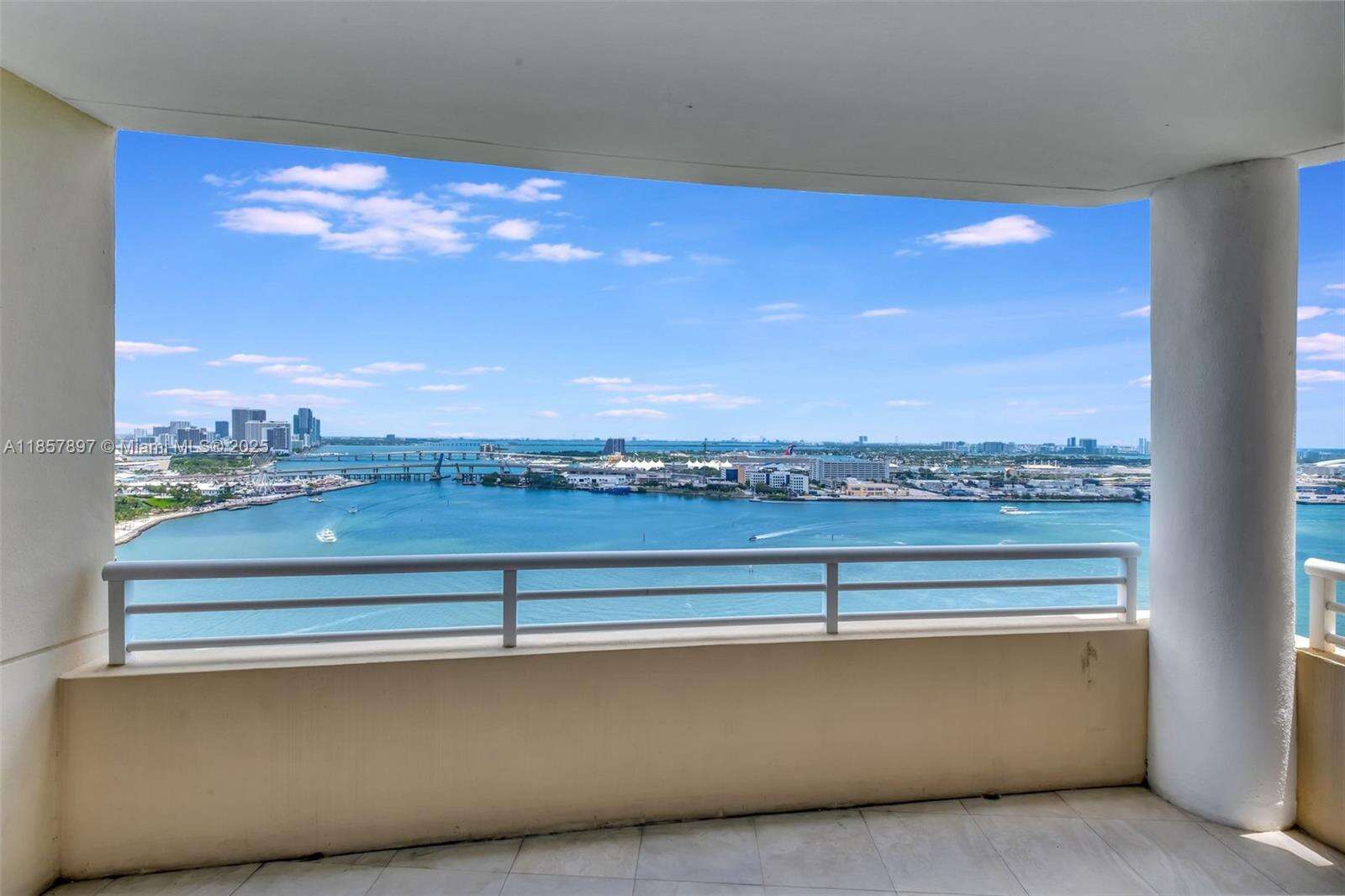 Three Tequesta Point at 848 Brickell Key Dr, Miami, FL 33131 - For Rent photo 32