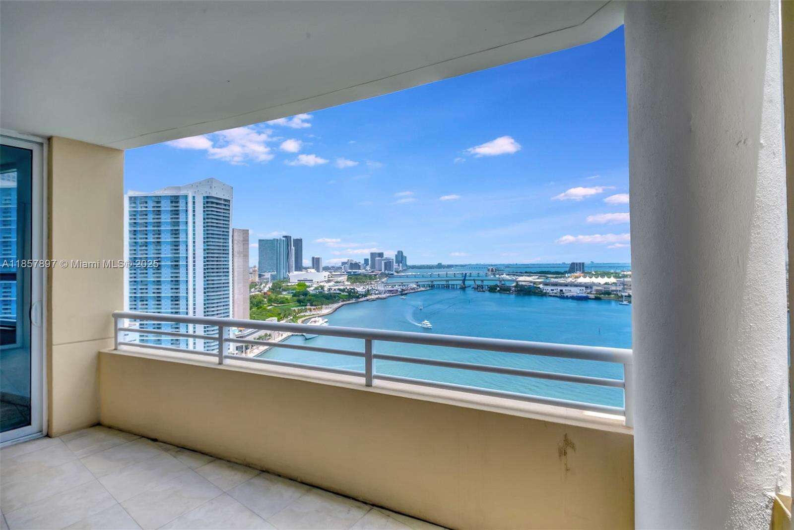Three Tequesta Point at 848 Brickell Key Dr, Miami, FL 33131 - For Rent photo 34