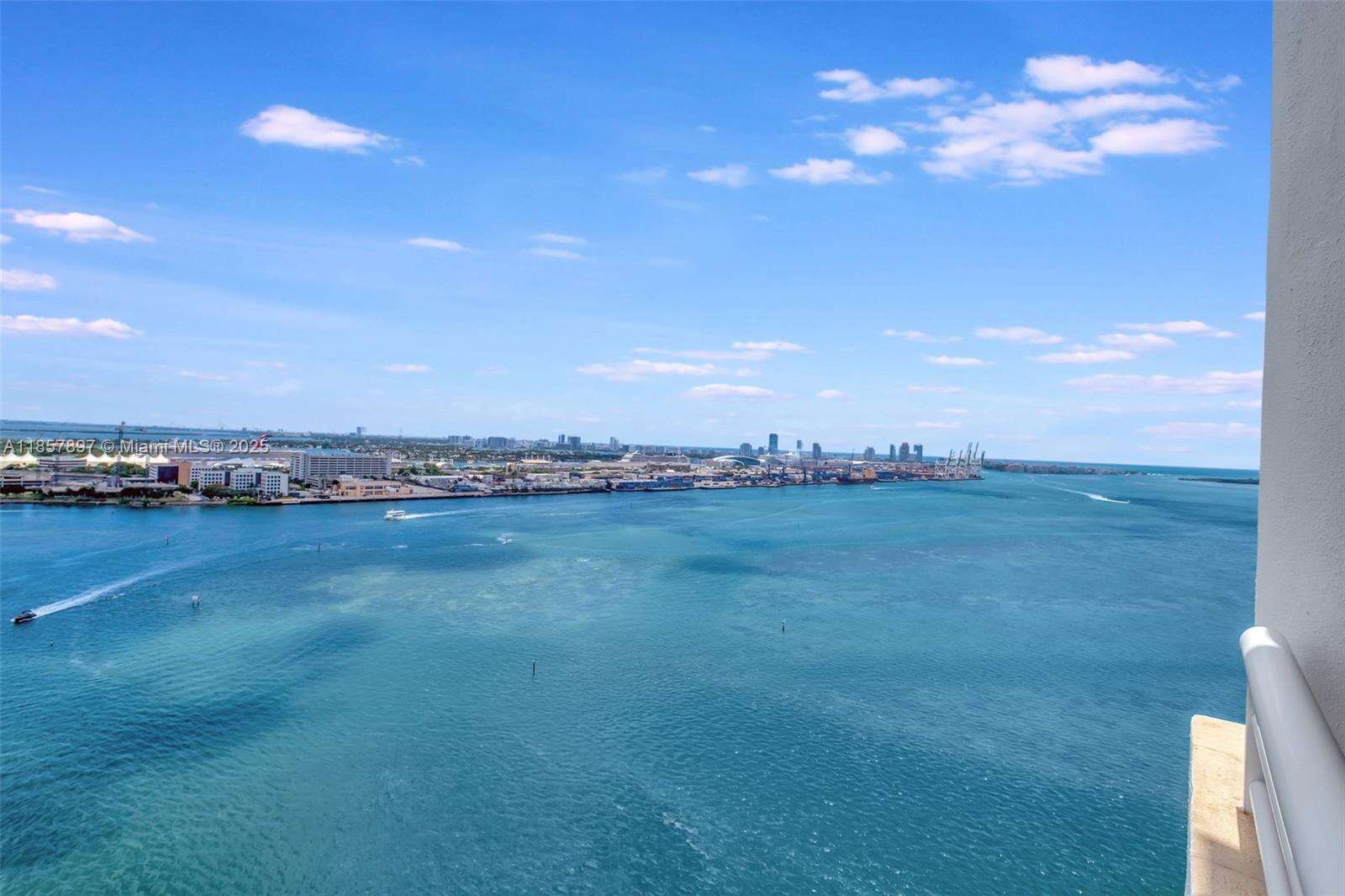 Three Tequesta Point at 848 Brickell Key Dr, Miami, FL 33131 - For Rent photo 36