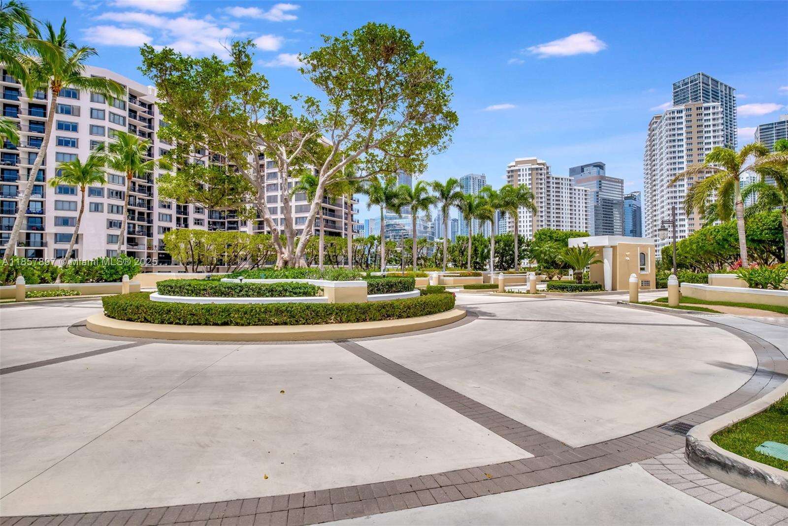 Three Tequesta Point at 848 Brickell Key Dr, Miami, FL 33131 - For Rent photo 7