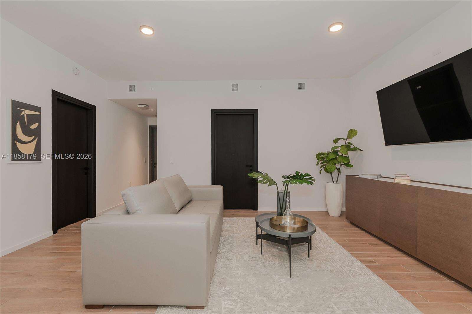 The Elser at 398 5 St, Miami, FL 33132 - For Rent photo 9