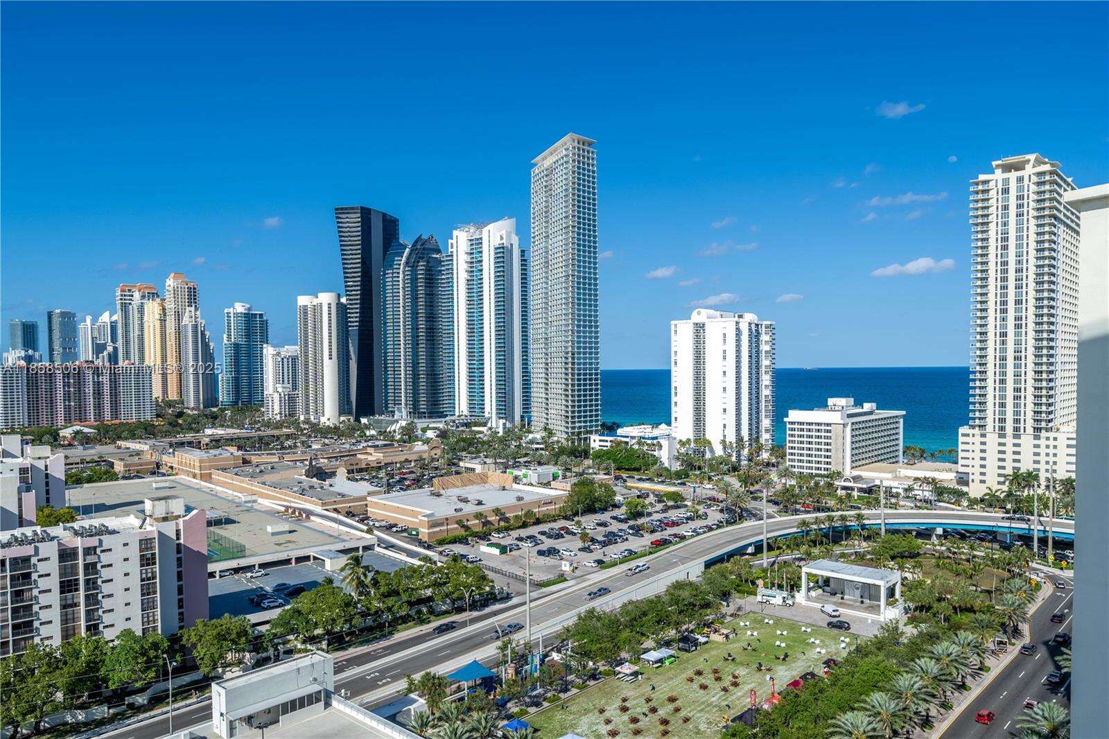 Parque Towers at 300 Sunny Isles Blvd, Sunny Isles Beach, FL 33160 - For Rent photo 1