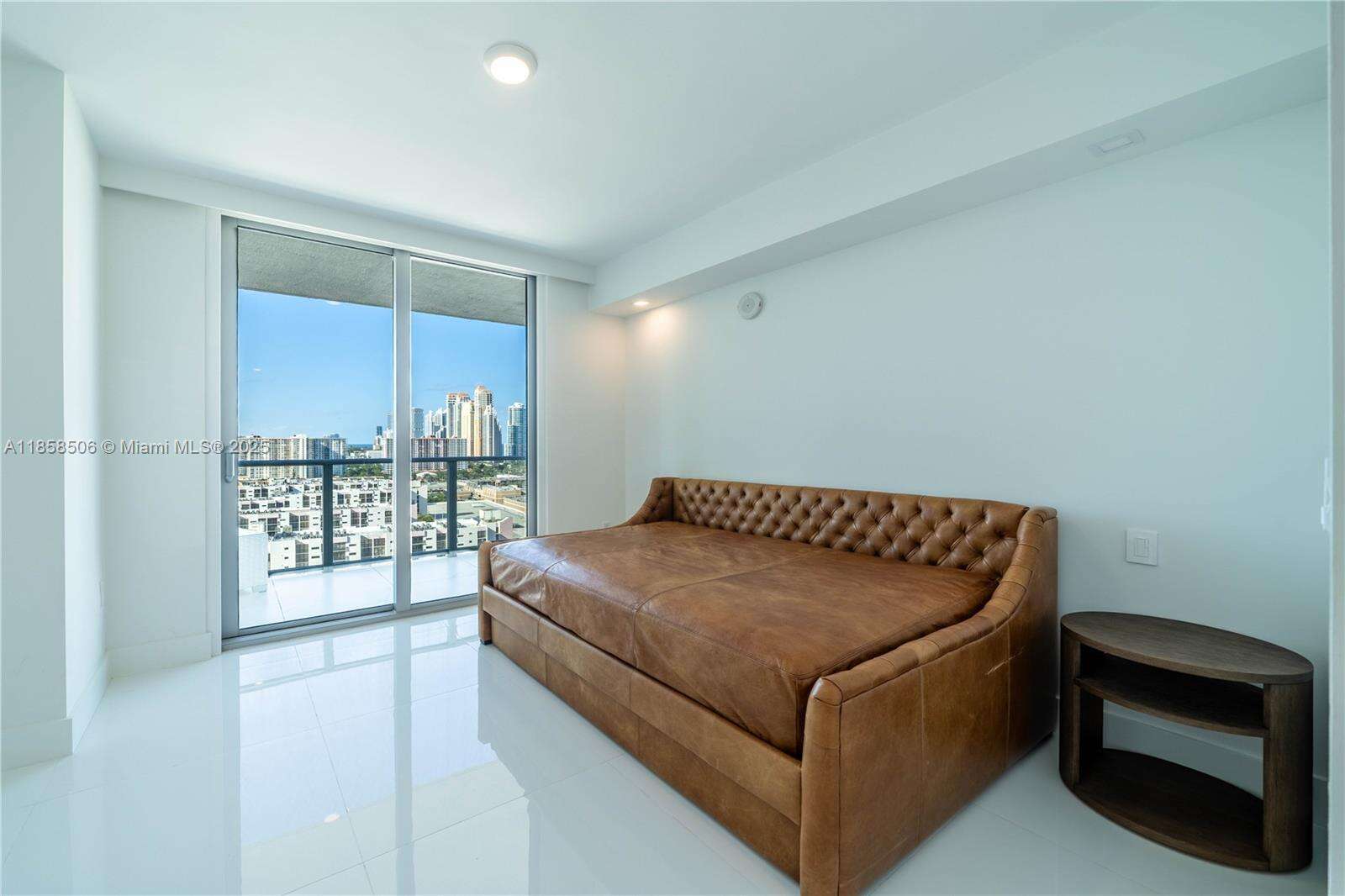 Parque Towers at 300 Sunny Isles Blvd, Sunny Isles Beach, FL 33160 - For Rent photo 25