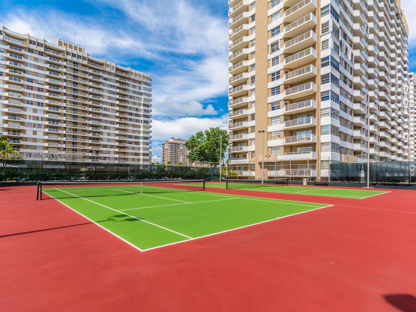 The Hemispheres at 1950 Ocean Dr, Hallandale Beach, FL 33009 - For Rent photo 20