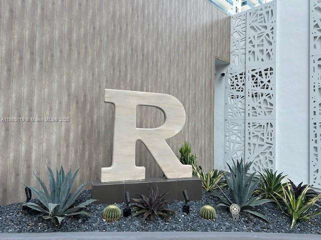 Roney Palace at 2301 Collins Ave, Miami Beach, FL 33139 - For Rent photo 17