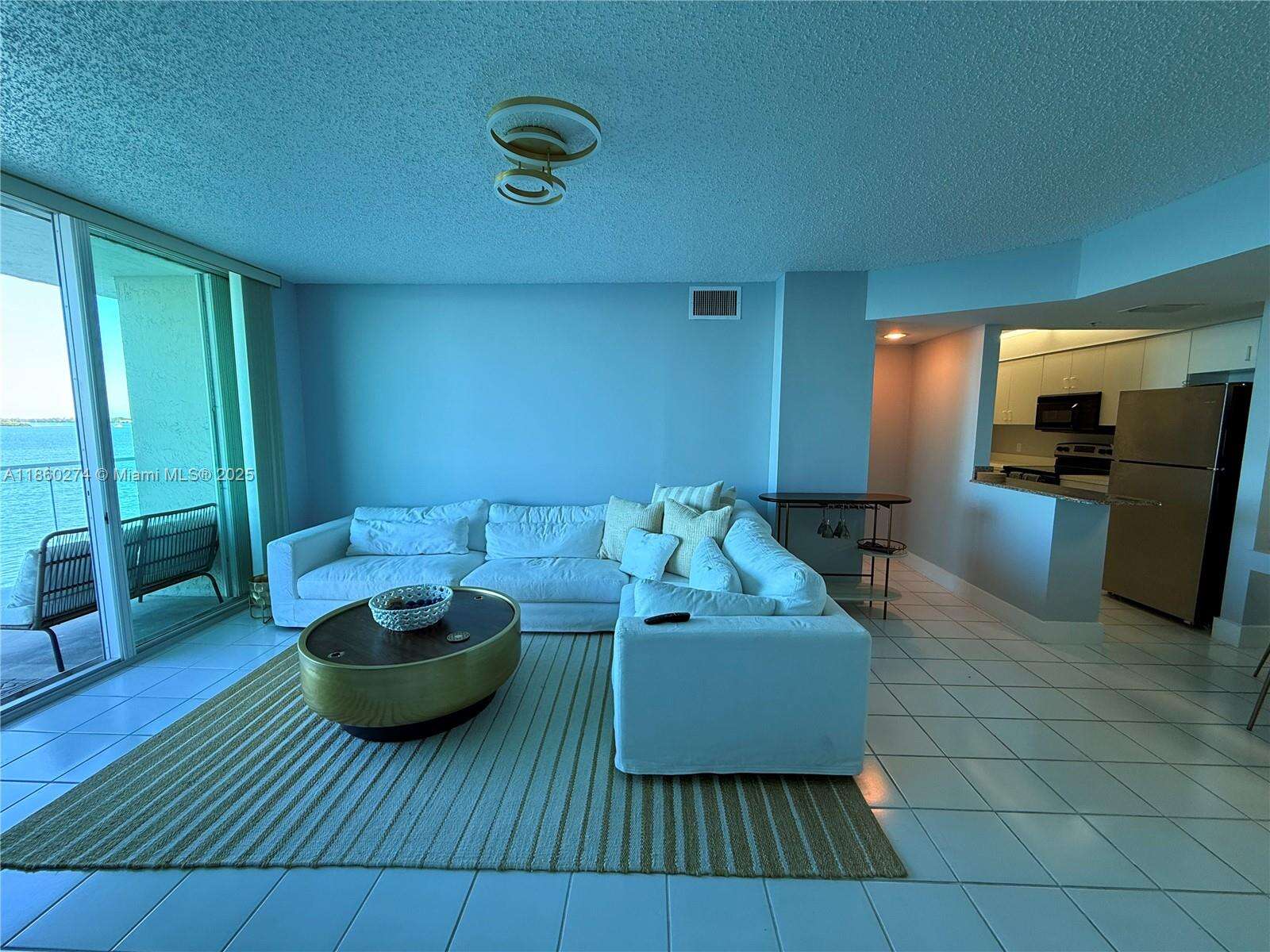 St Louis at 800 Claughton Island Dr, Miami, FL 33131 - For Rent photo 11