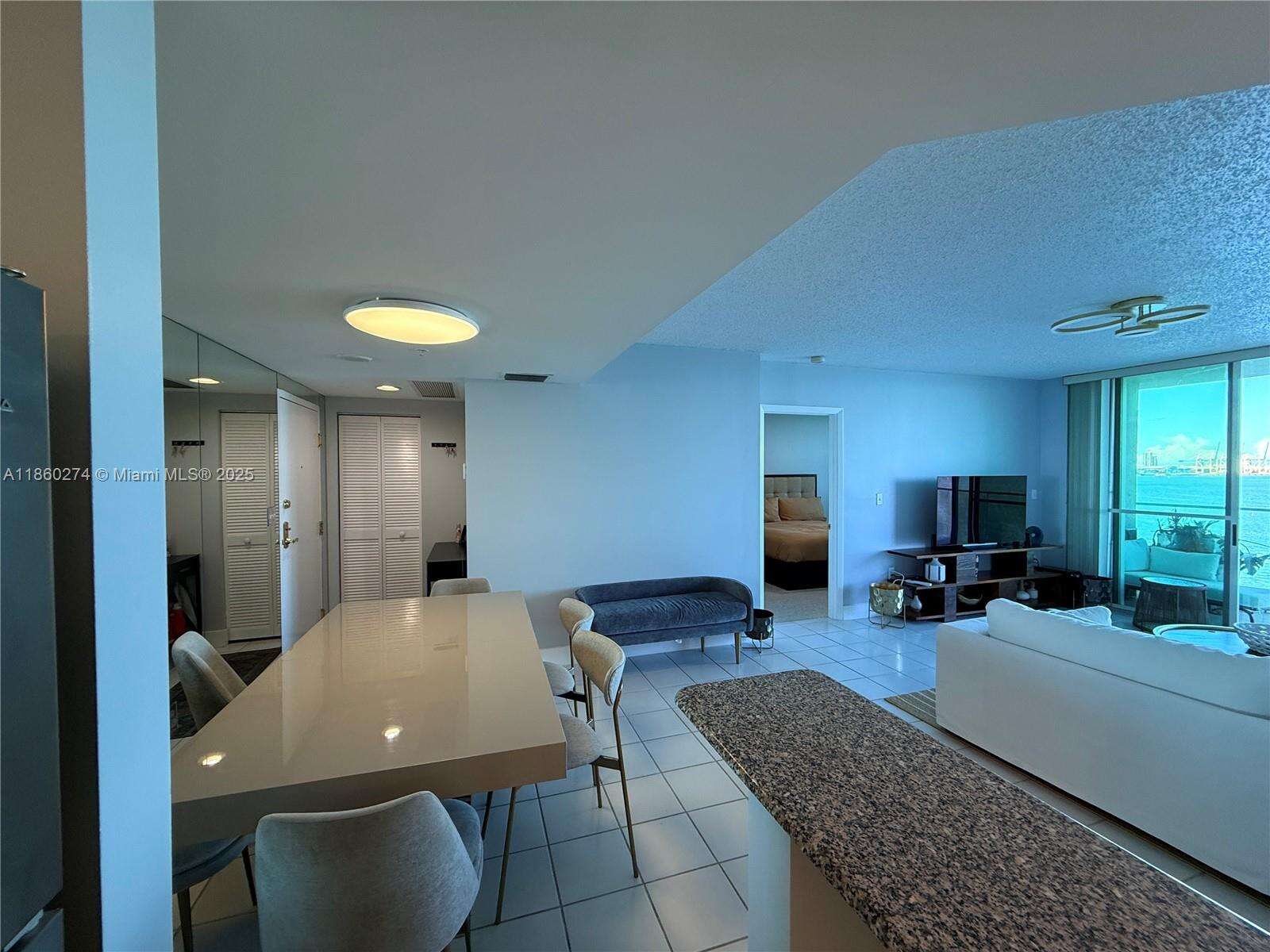 St Louis at 800 Claughton Island Dr, Miami, FL 33131 - For Rent photo 16