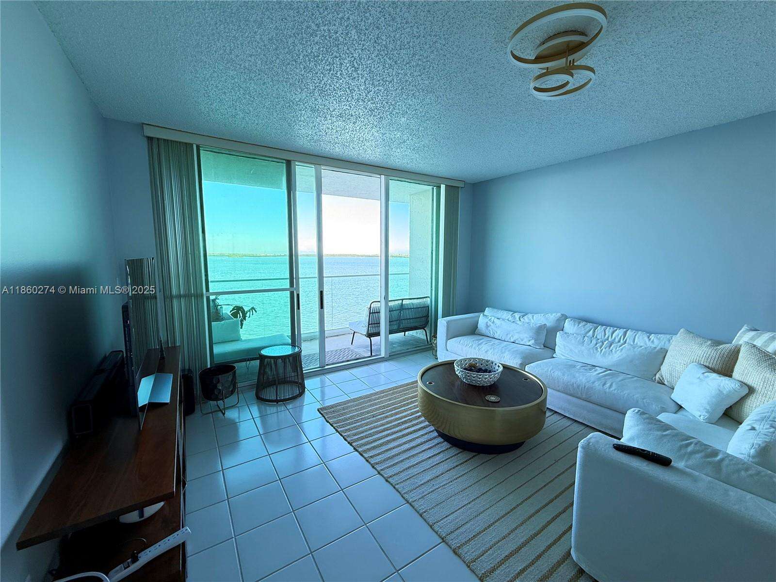 St Louis at 800 Claughton Island Dr, Miami, FL 33131 - For Rent photo 3
