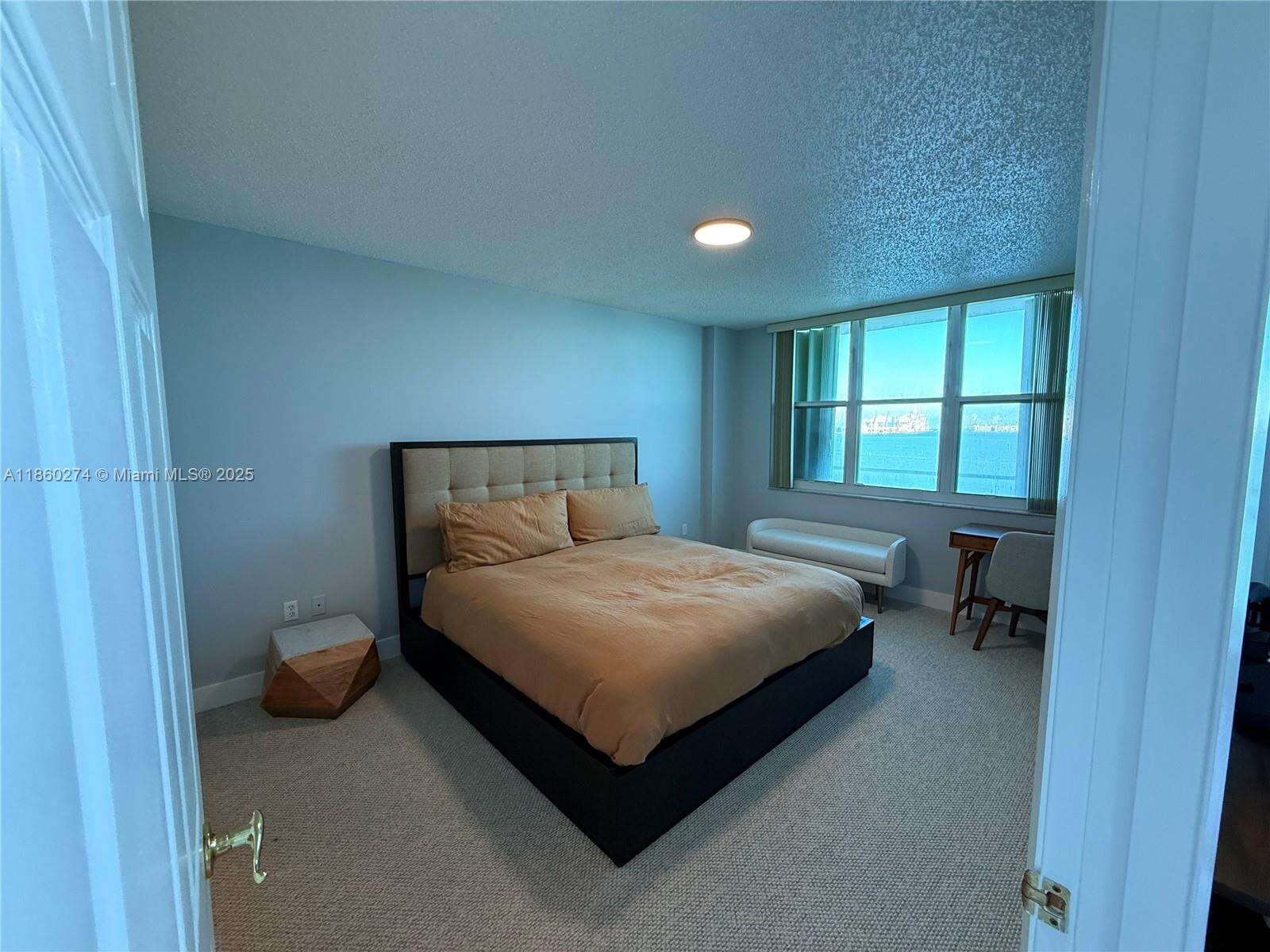 St Louis at 800 Claughton Island Dr, Miami, FL 33131 - For Rent photo 6