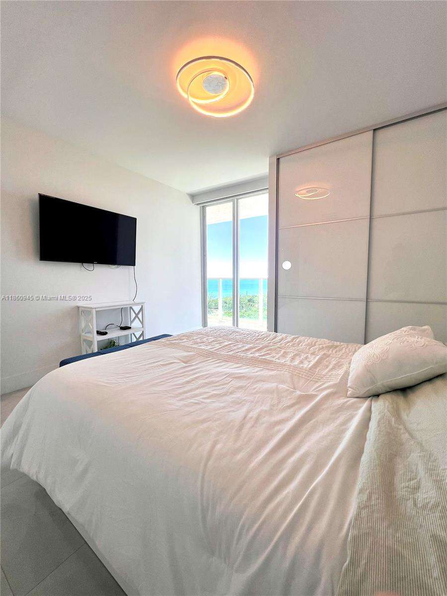 Arlen House at 100 Bayview Dr, Sunny Isles Beach, FL 33160 - For Rent photo 16