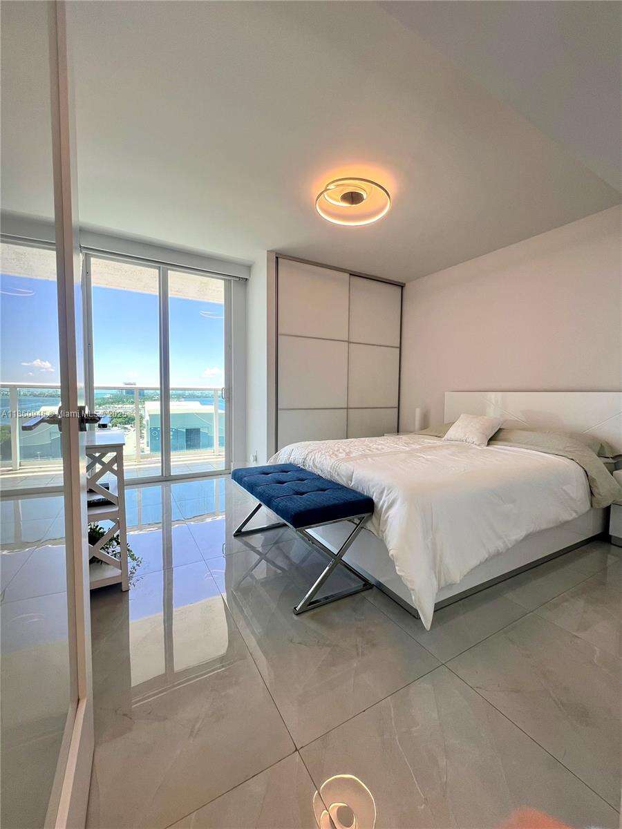 Arlen House at 100 Bayview Dr, Sunny Isles Beach, FL 33160 - For Rent photo 17