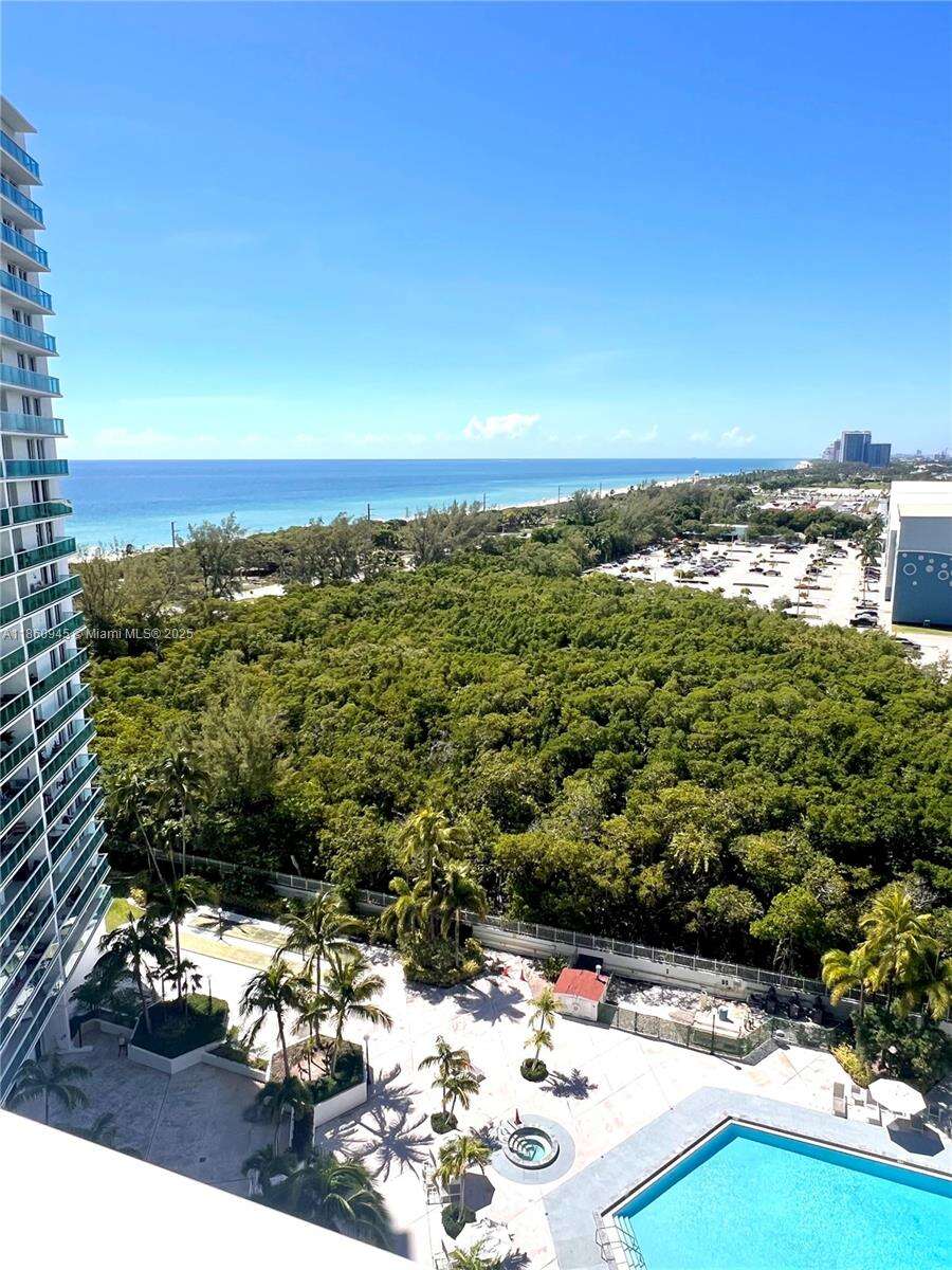 Arlen House at 100 Bayview Dr, Sunny Isles Beach, FL 33160 - For Rent photo 5