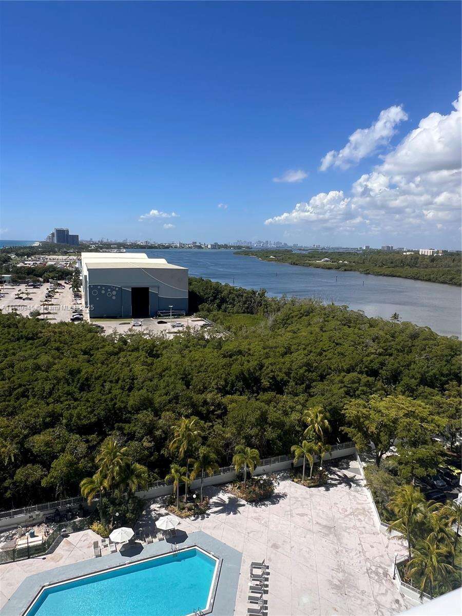 Arlen House at 100 Bayview Dr, Sunny Isles Beach, FL 33160 - For Rent photo 6