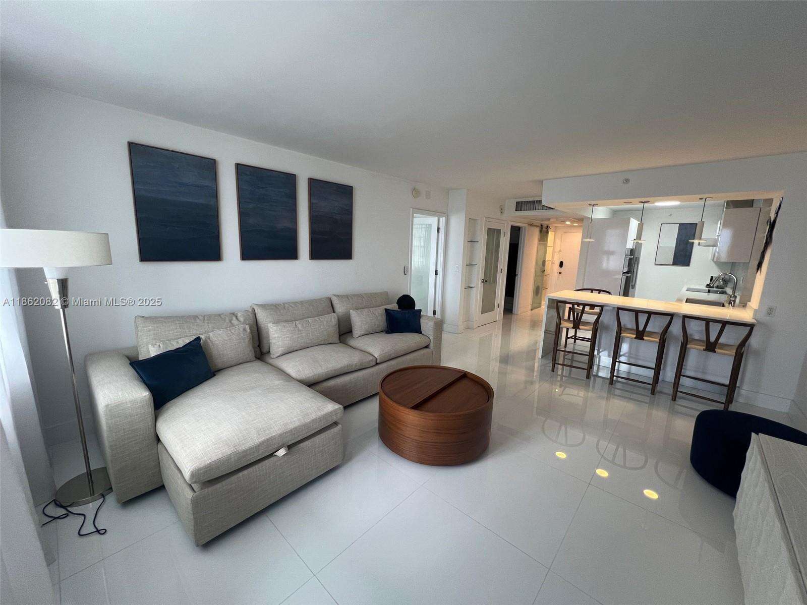 Decoplage at 100 Lincoln Rd, Miami Beach, FL 33139 - For Rent photo 2
