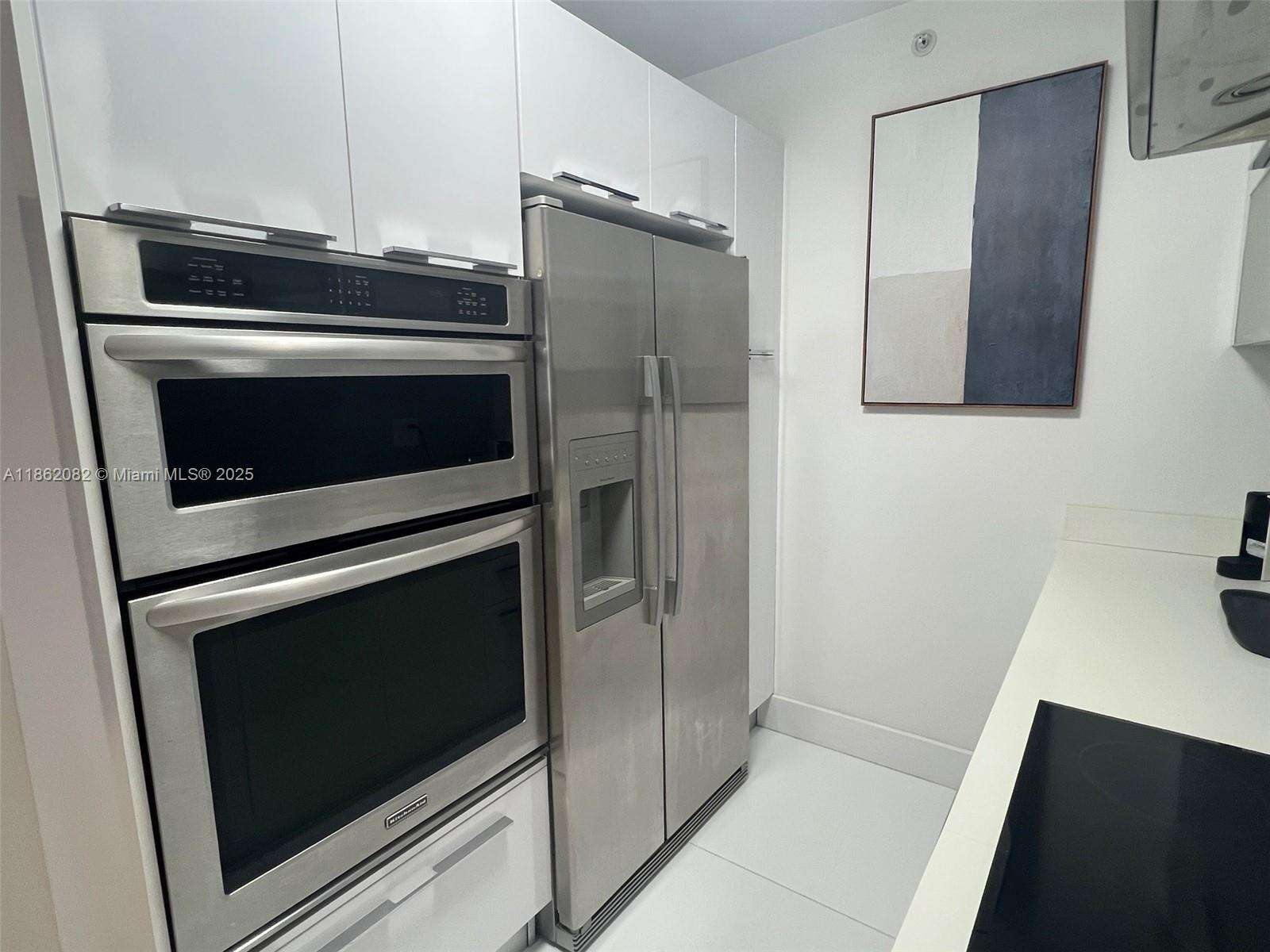 Decoplage at 100 Lincoln Rd, Miami Beach, FL 33139 - For Rent photo 12