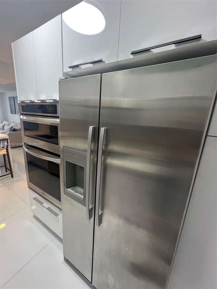 Decoplage at 100 Lincoln Rd, Miami Beach, FL 33139 - For Rent photo 13