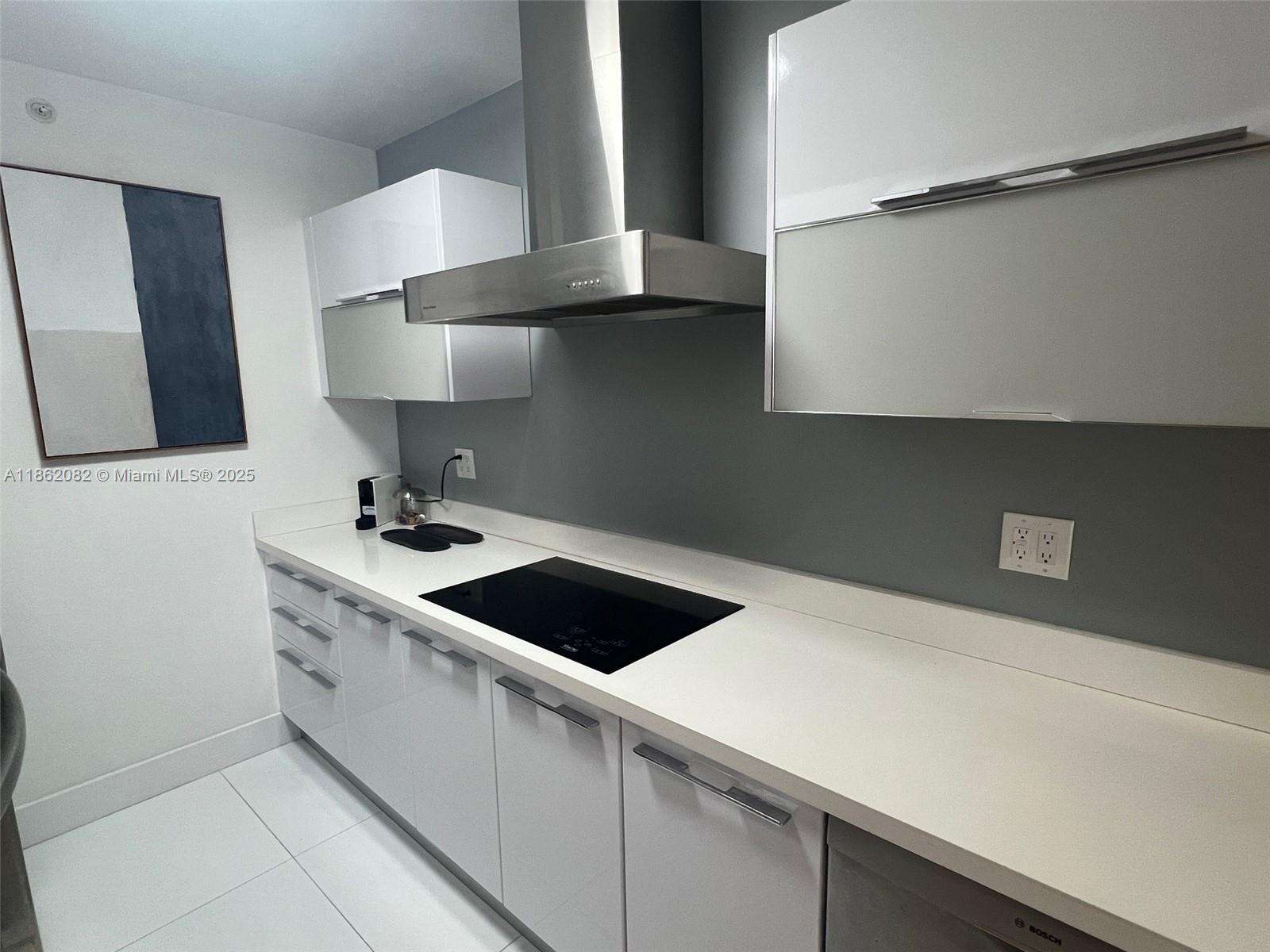 Decoplage at 100 Lincoln Rd, Miami Beach, FL 33139 - For Rent photo 15