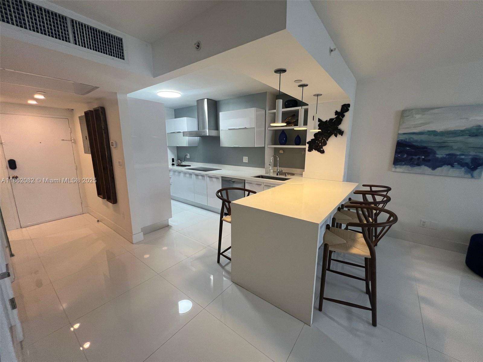 Decoplage at 100 Lincoln Rd, Miami Beach, FL 33139 - For Rent photo 20