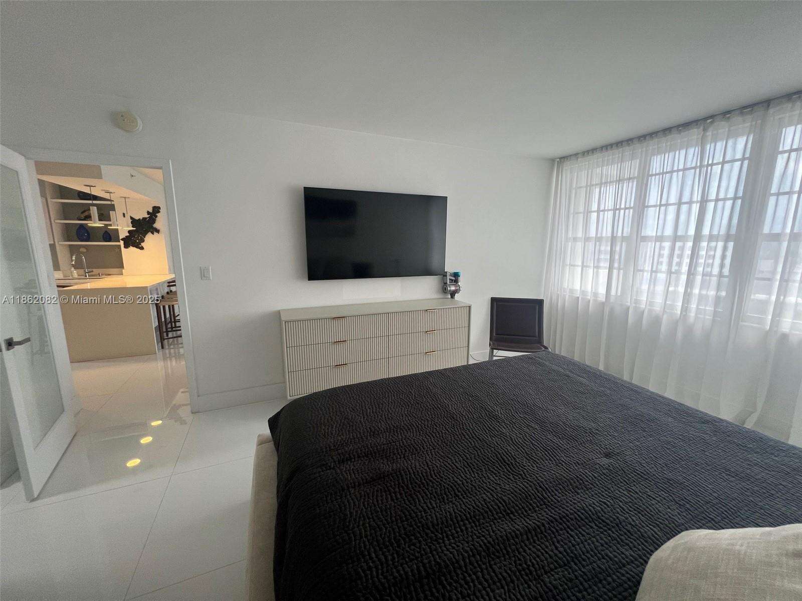 Decoplage at 100 Lincoln Rd, Miami Beach, FL 33139 - For Rent photo 27