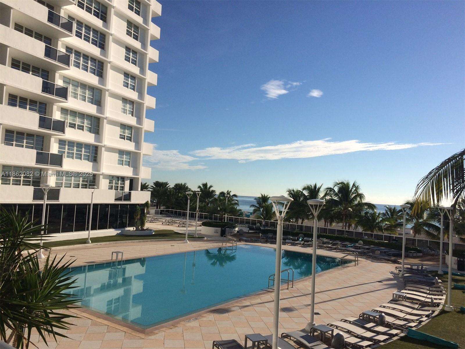 Decoplage at 100 Lincoln Rd, Miami Beach, FL 33139 - For Rent photo 57