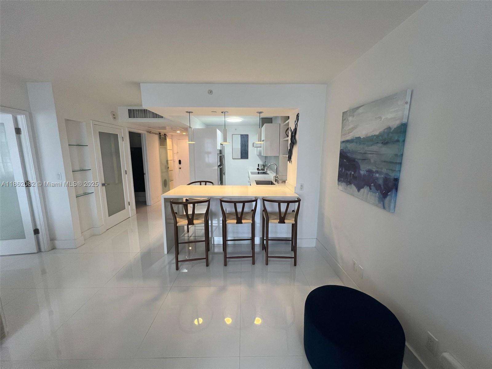 Decoplage at 100 Lincoln Rd, Miami Beach, FL 33139 - For Rent photo 7