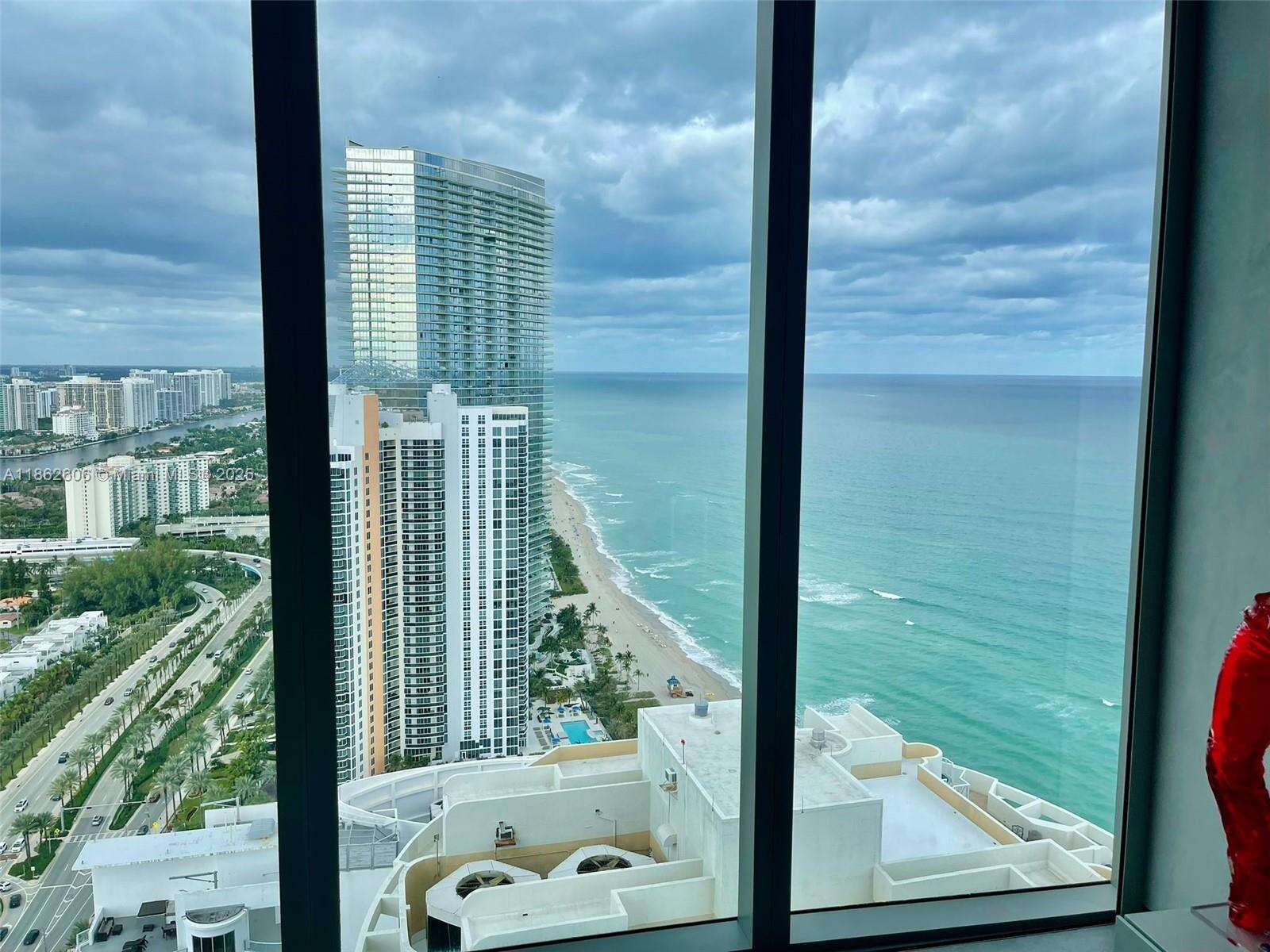 Porsche Design Tower at 18555 Collins Ave, Sunny Isles Beach, FL 33160 - For Rent photo 20