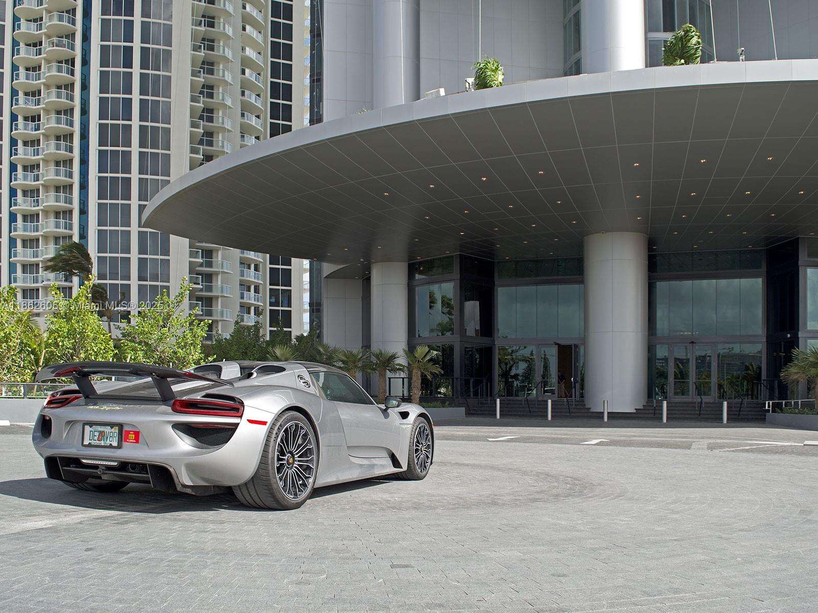 Porsche Design Tower at 18555 Collins Ave, Sunny Isles Beach, FL 33160 - For Rent photo 37
