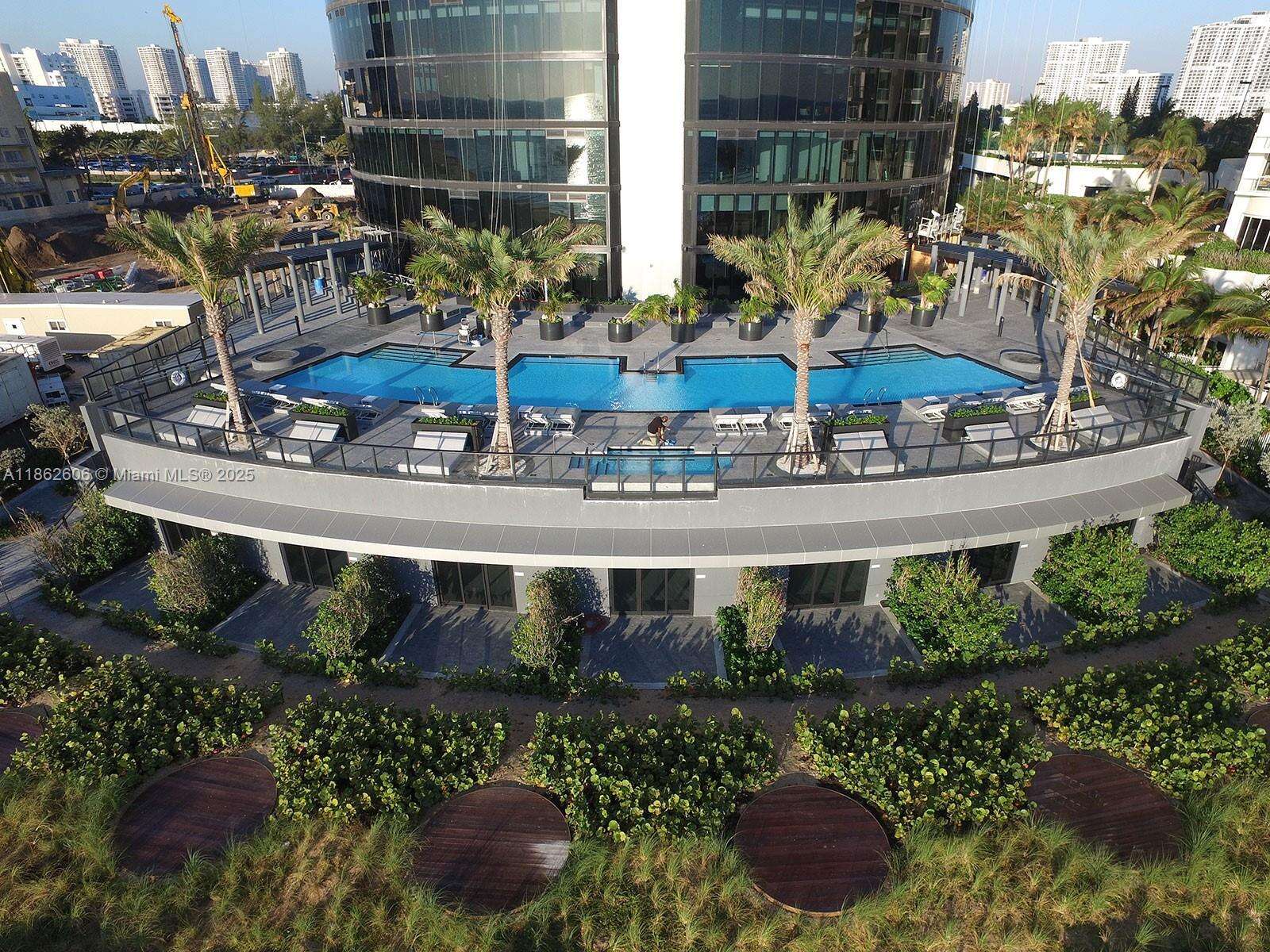 Porsche Design Tower at 18555 Collins Ave, Sunny Isles Beach, FL 33160 - For Rent photo 52