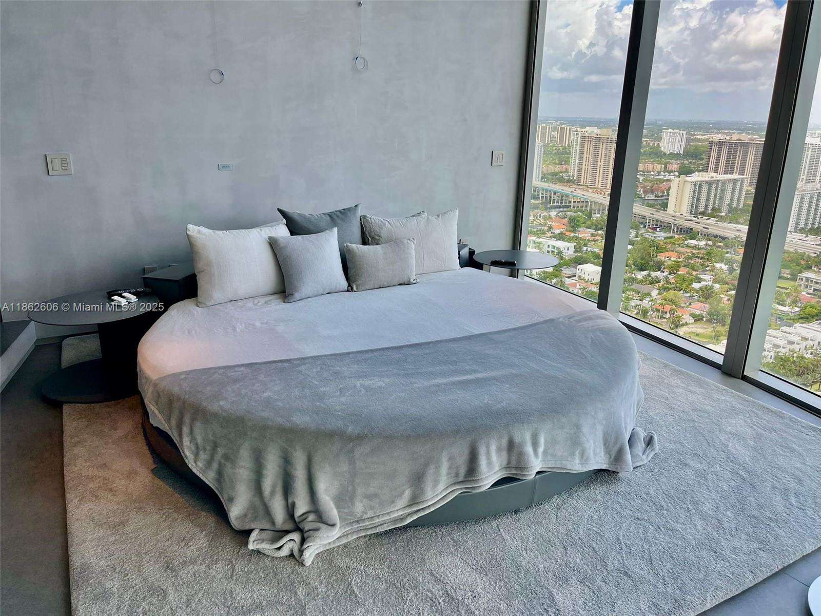 Porsche Design Tower at 18555 Collins Ave, Sunny Isles Beach, FL 33160 - For Rent photo 80