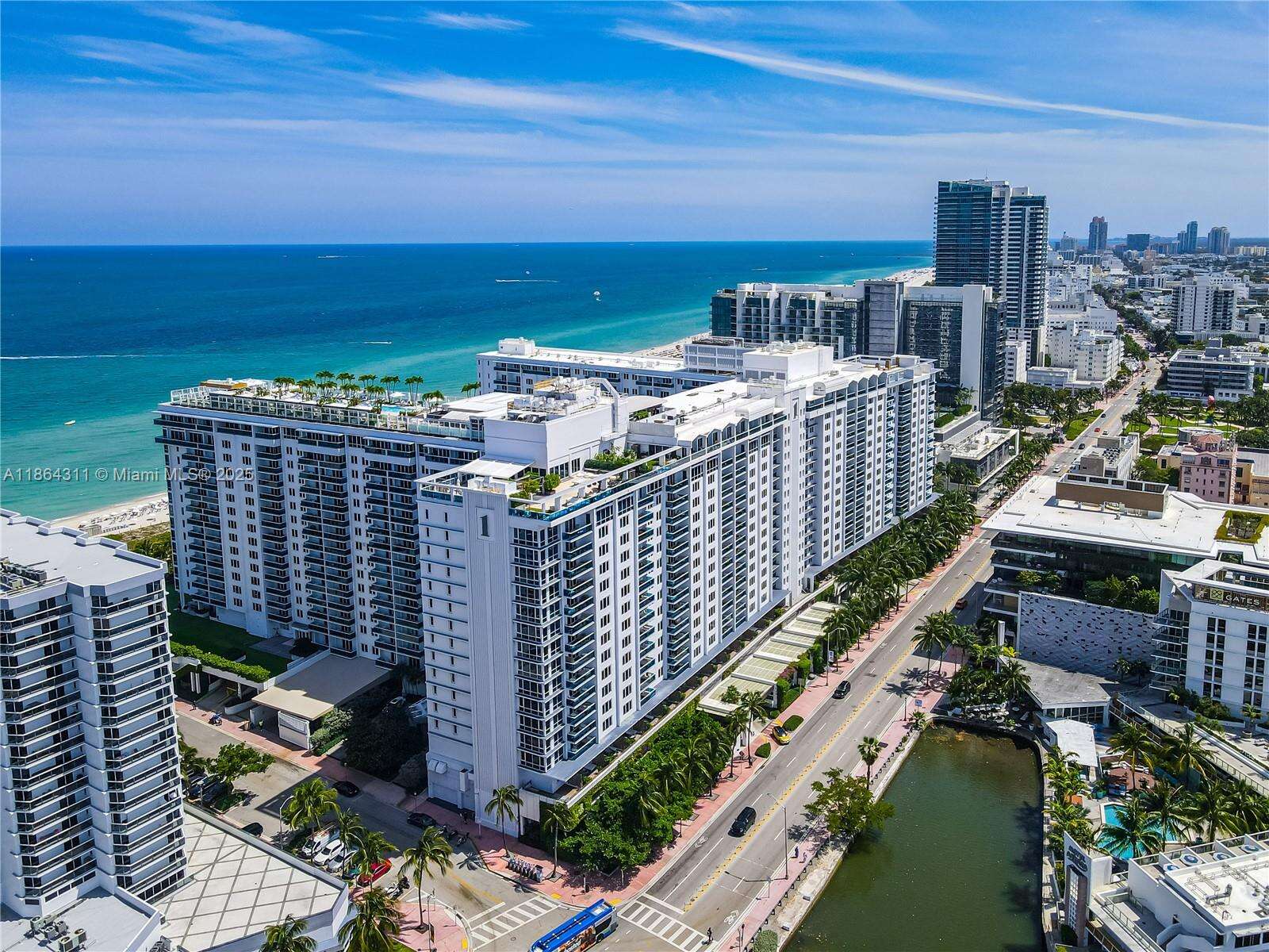 Roney Palace at 2301 Collins Ave, Miami Beach, FL 33139 - For Rent photo 1