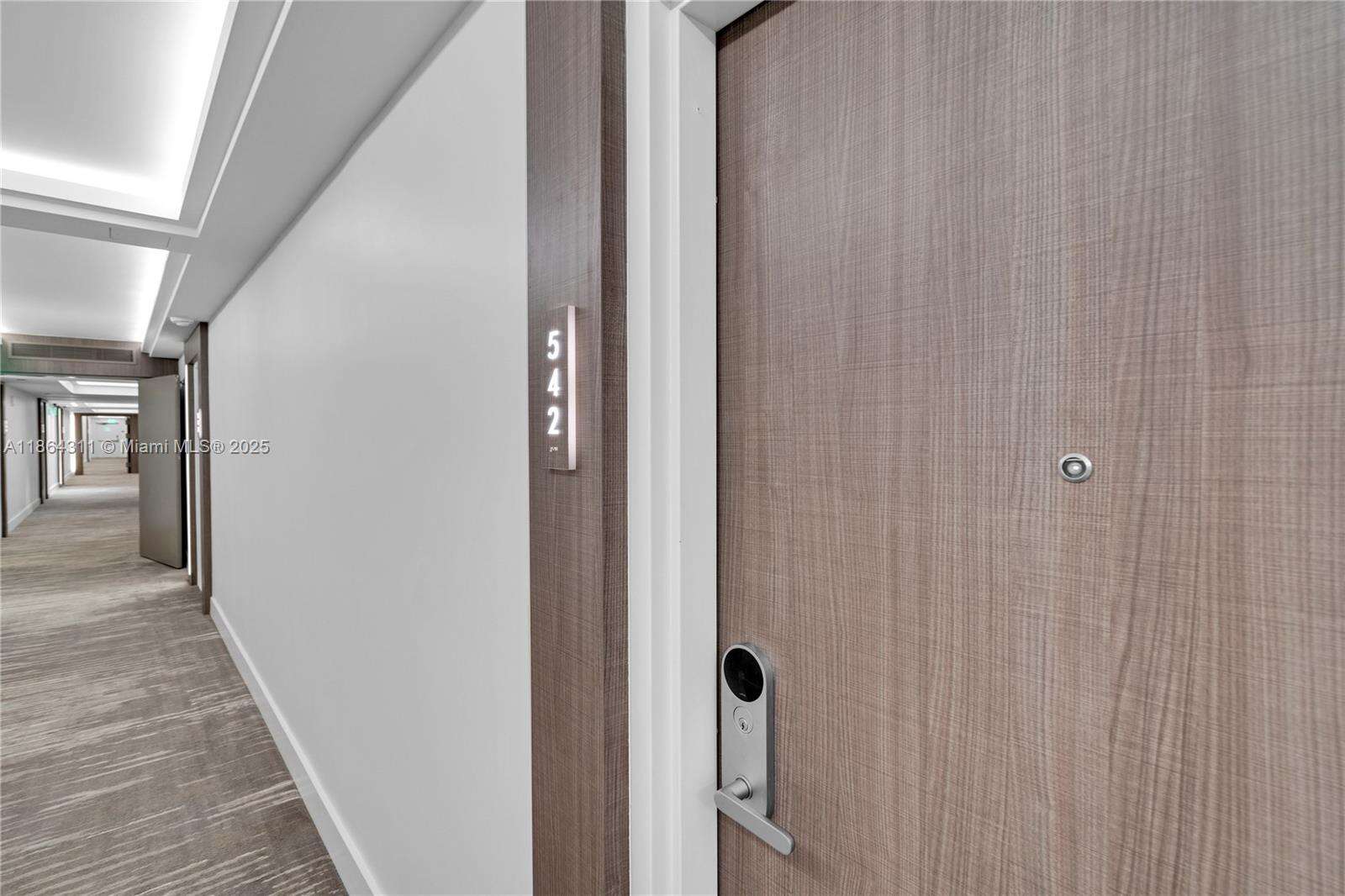 Roney Palace at 2301 Collins Ave, Miami Beach, FL 33139 - For Rent photo 4