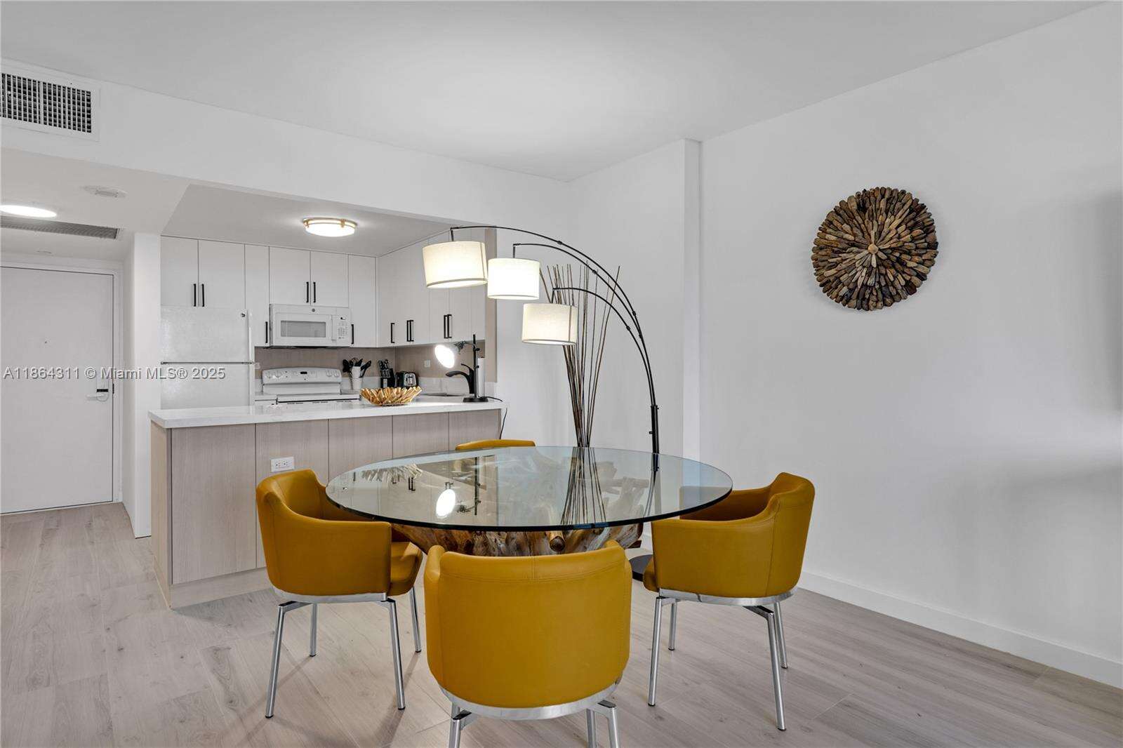 Roney Palace at 2301 Collins Ave, Miami Beach, FL 33139 - For Rent photo 7