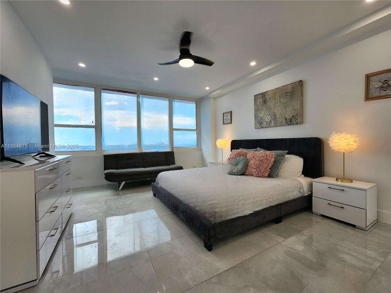 Alexander Towers at 3505 Ocean Dr, Hollywood, FL 33019 - For Rent photo 16