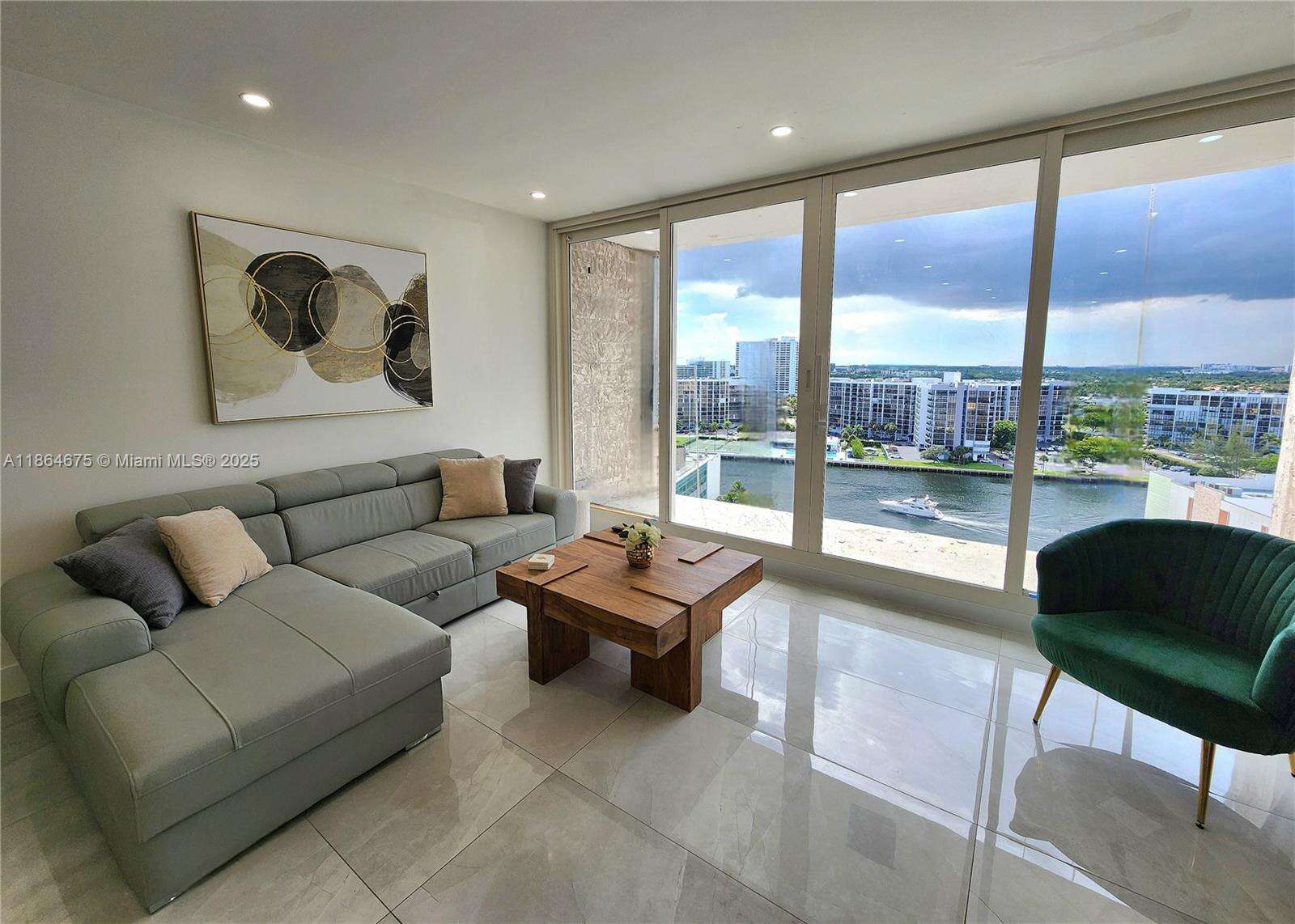 Alexander Towers at 3505 Ocean Dr, Hollywood, FL 33019 - For Rent photo 7