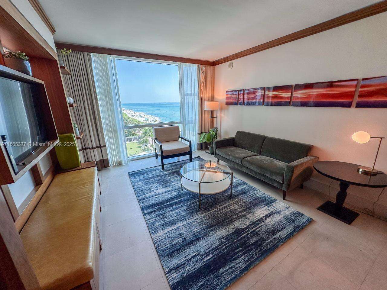 Central Carillon at 6801 Collins Ave, Miami Beach, FL 33141 - For Rent photo 4