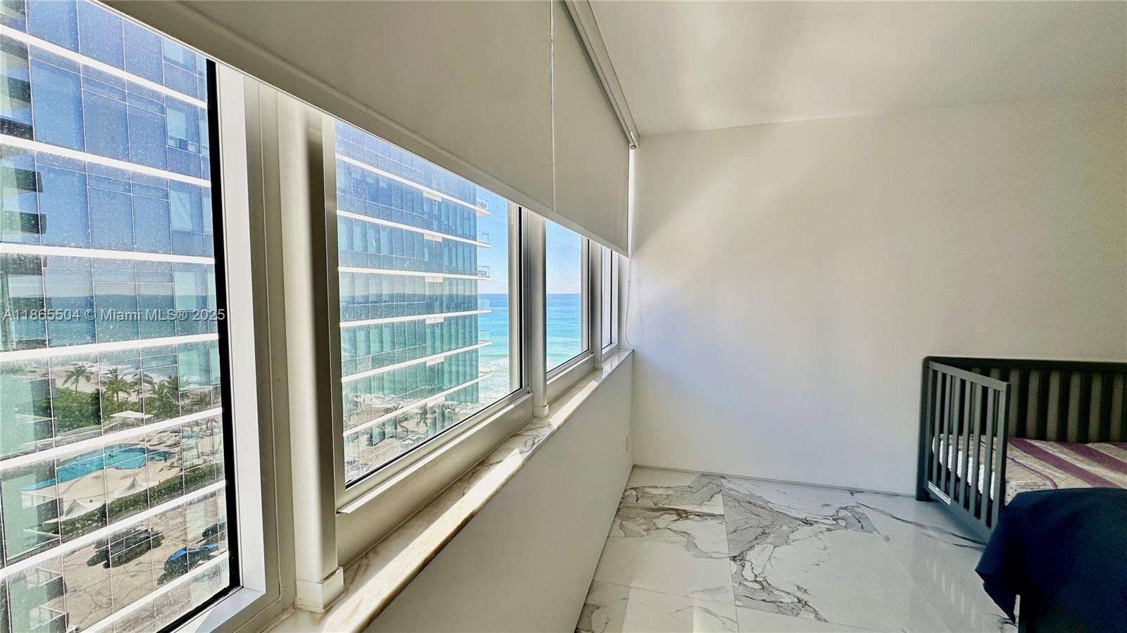Parker Plaza at 2030 Ocean Dr, Hallandale Beach, FL 33009 - For Rent photo 16