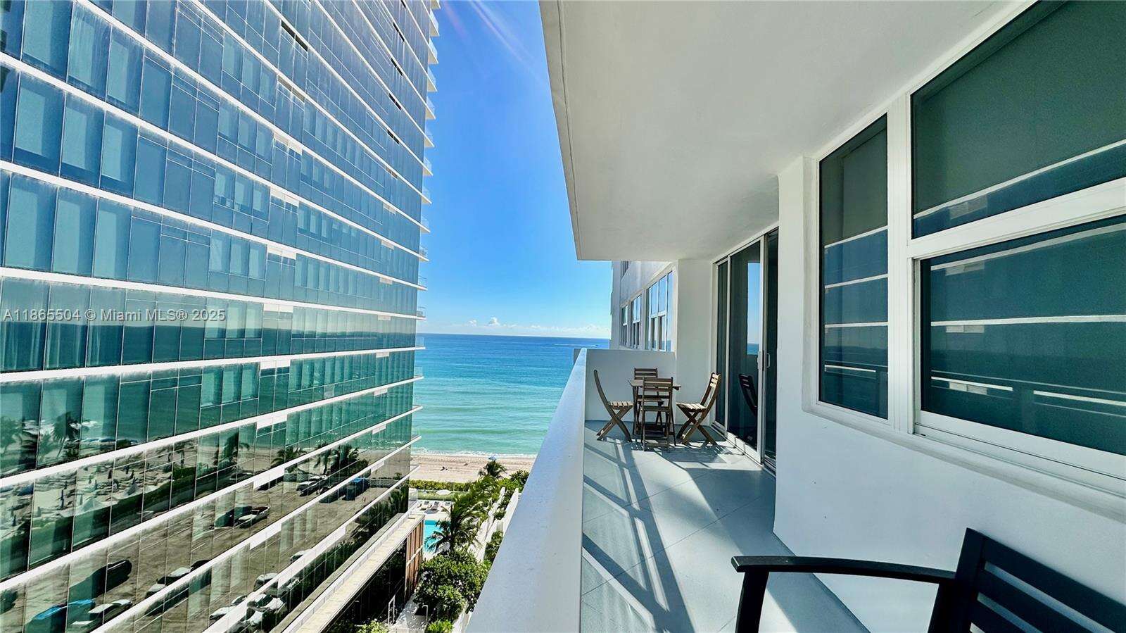 Parker Plaza at 2030 Ocean Dr, Hallandale Beach, FL 33009 - For Rent photo 21