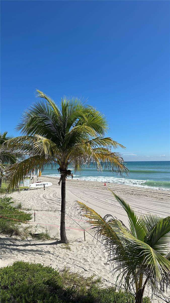 Parker Plaza at 2030 Ocean Dr, Hallandale Beach, FL 33009 - For Rent photo 30