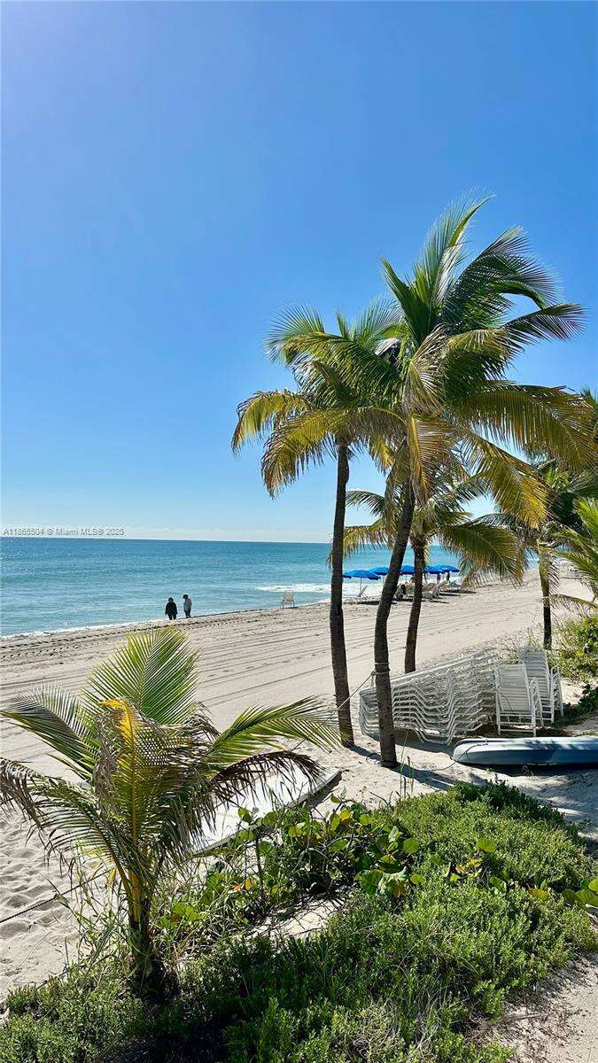 Parker Plaza at 2030 Ocean Dr, Hallandale Beach, FL 33009 - For Rent photo 31