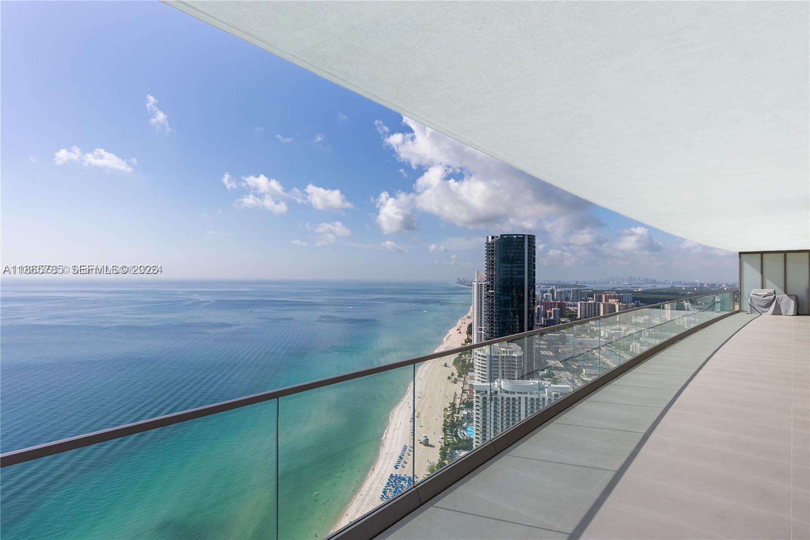 Armani Casa at 18975 Collins Ave, Sunny Isles Beach, FL 33160 - For Rent photo 7