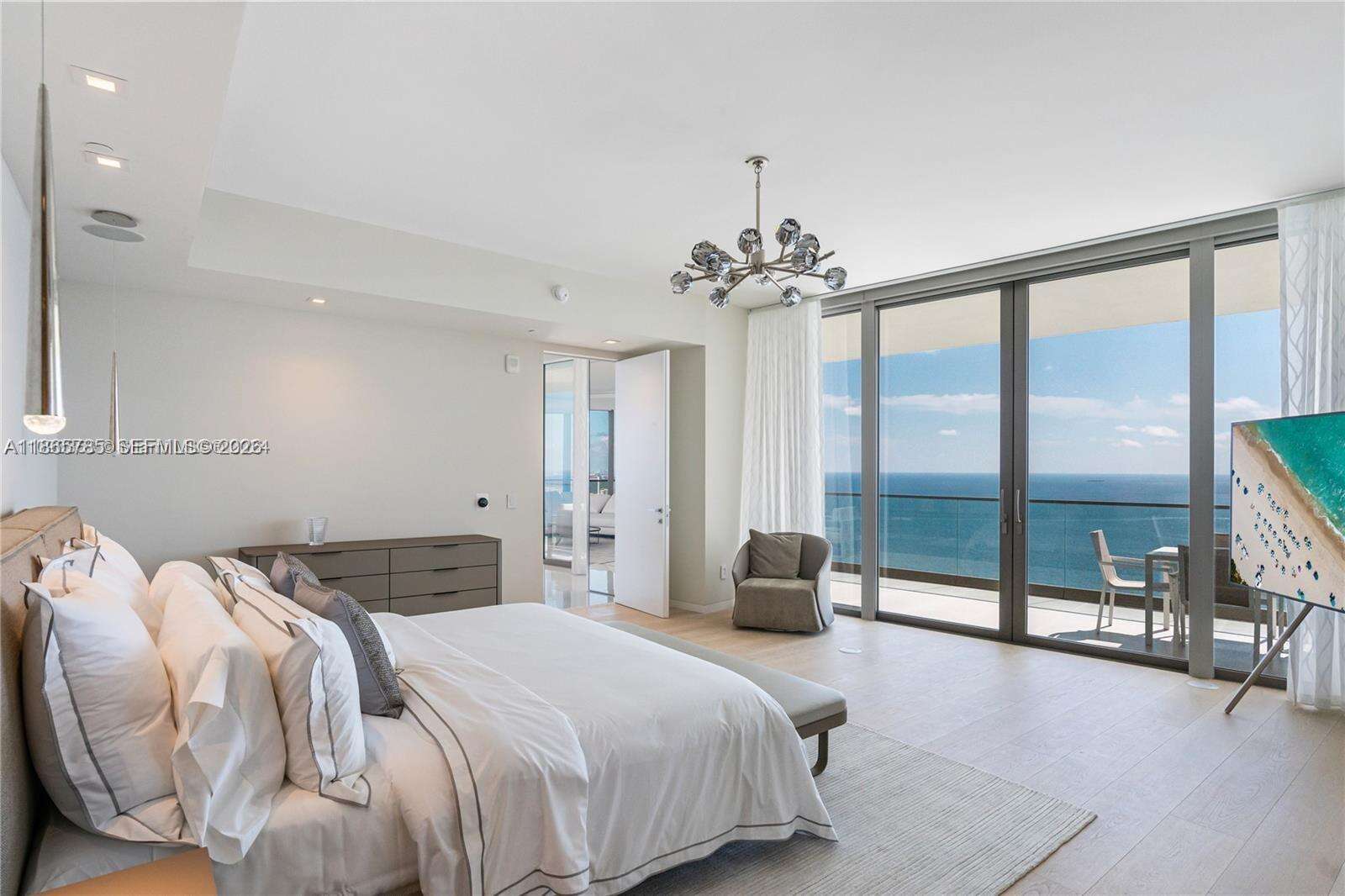 Armani Casa at 18975 Collins Ave, Sunny Isles Beach, FL 33160 - For Rent photo 9