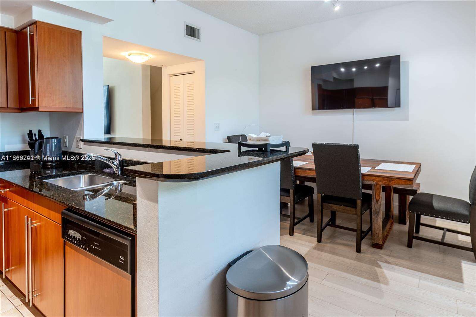 2080 Ocean Drive at 2069 Ocean Dr, Hallandale Beach, FL 33009 - For Rent photo 4