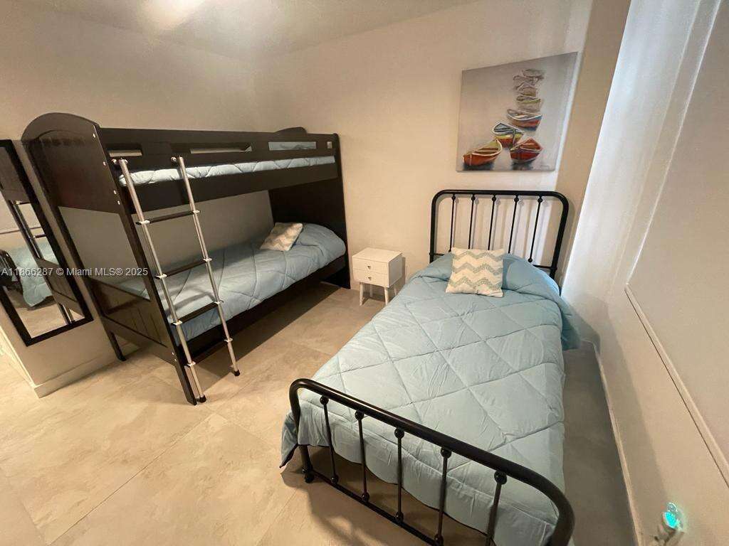 Seacoast 5151 at 5161 Collins Ave, Miami Beach, FL 33140 - For Rent photo 12
