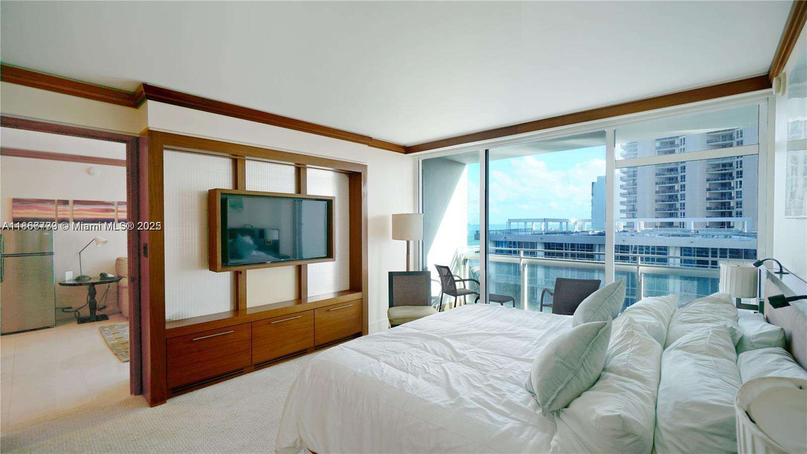 Central Carillon at 6801 Collins Ave, Miami Beach, FL 33141 - For Rent photo 3