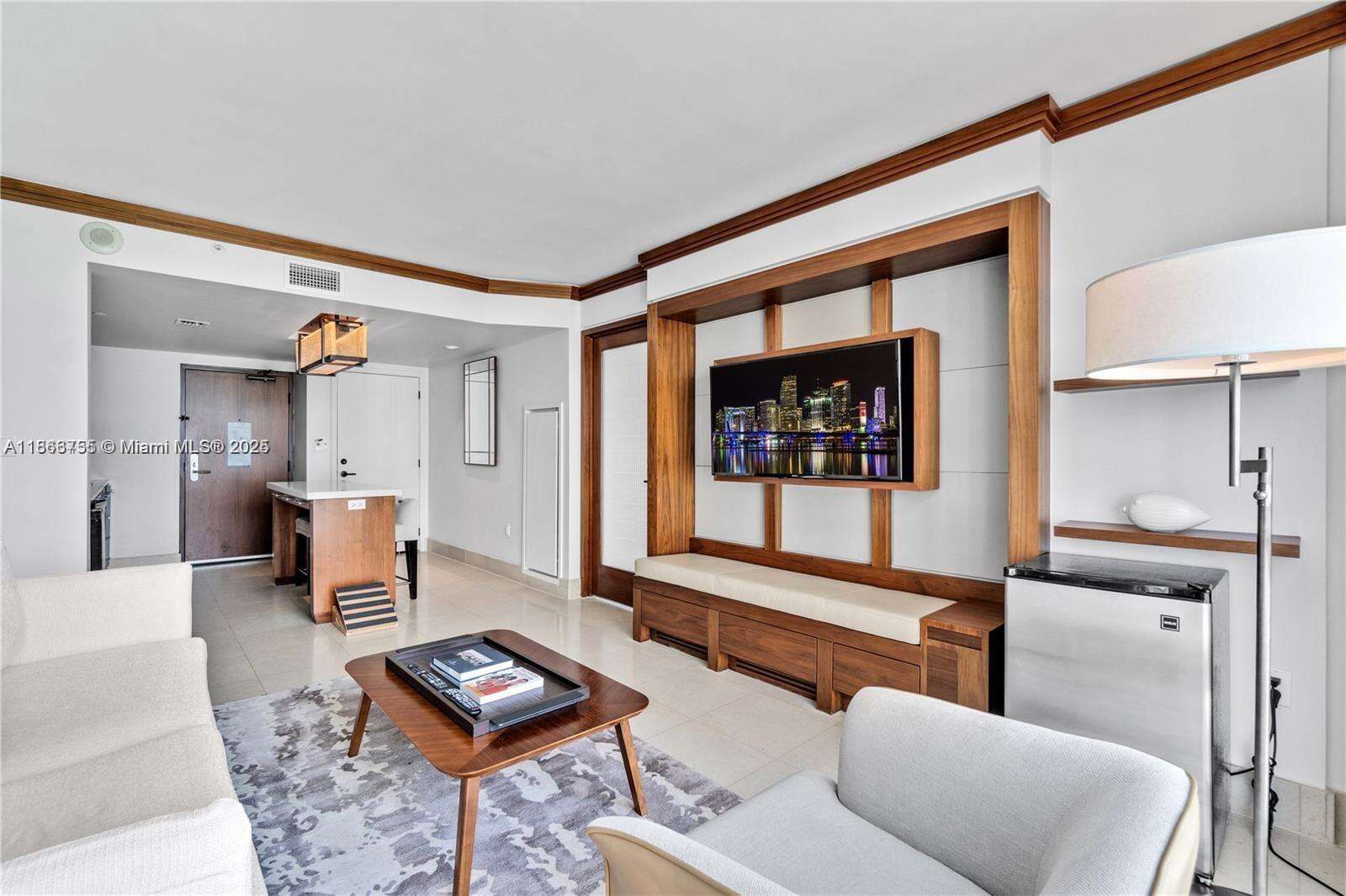 Central Carillon at 6801 Collins Ave, Miami Beach, FL 33141 - For Rent photo 3