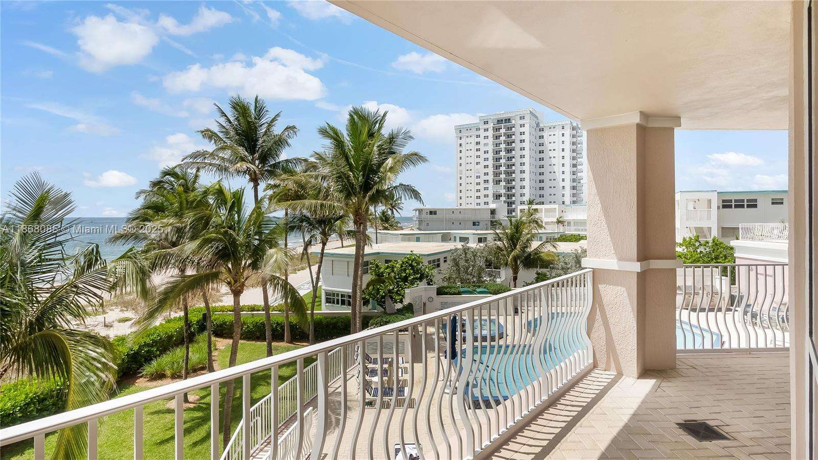 Europa By The Sea Condos for Sale & Rent | Picture 1