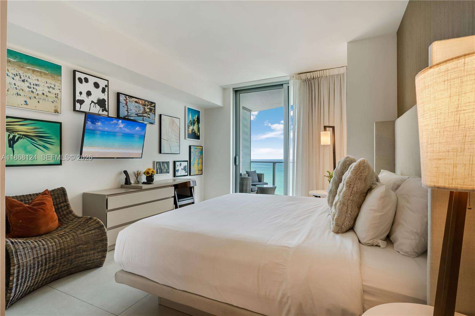 Hyde Resort at 4111 Ocean Dr, Hollywood, FL 33019 - For Rent photo 12