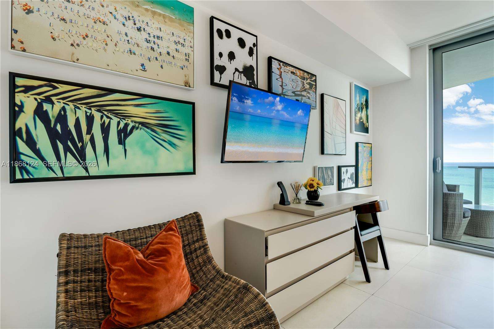 Hyde Resort at 4111 Ocean Dr, Hollywood, FL 33019 - For Rent photo 14