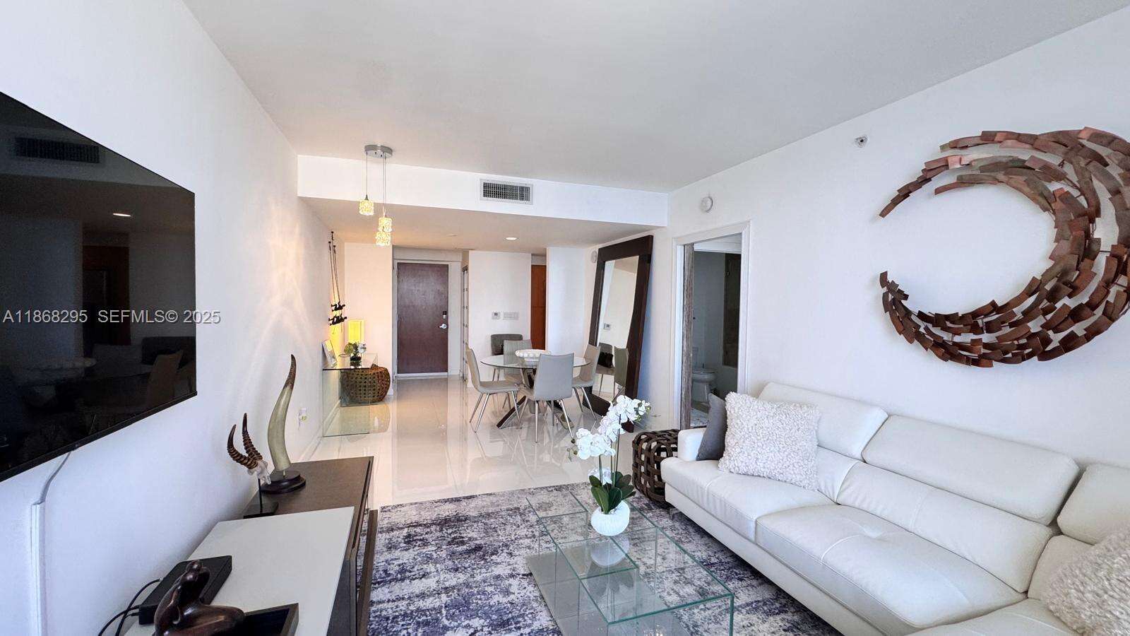 Akoya at 6365 Collins Aveavail 04 05 2026, Miami Beach, FL 33141 - For Rent photo 2